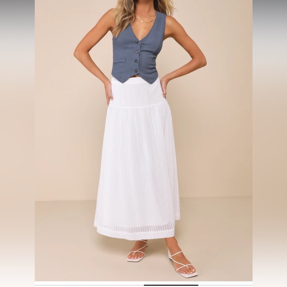 True Charm Dark Blue Textured Lace-Up Sleeveless Vest Top Large NWT - Picture 3 of 6